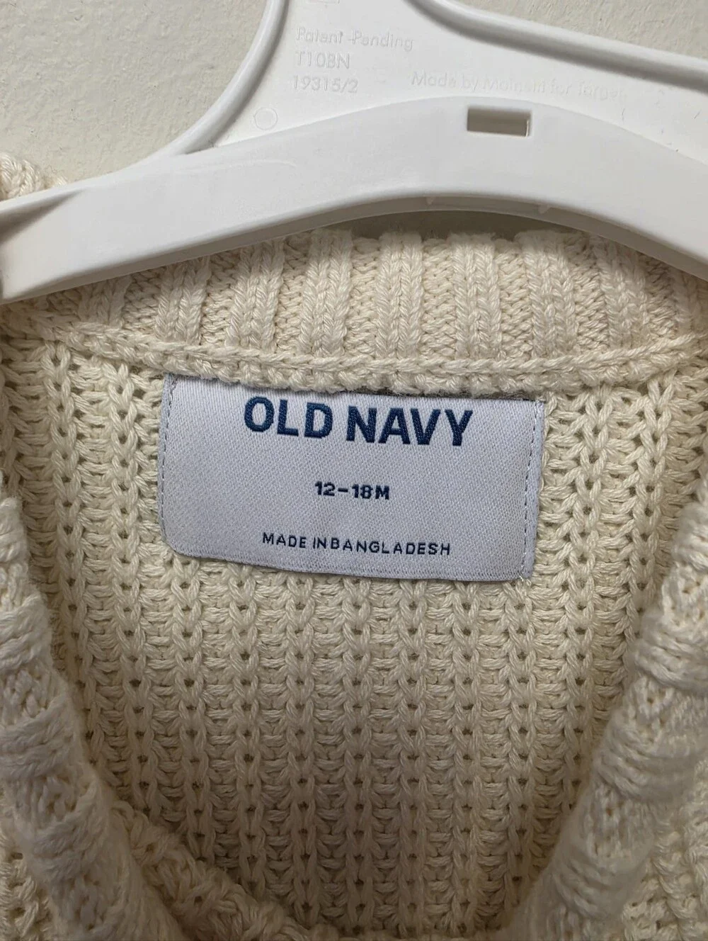 Old Navy Little Firecracker Loose Unisex Knit Baby Sweater Cream 12 - 18 Months